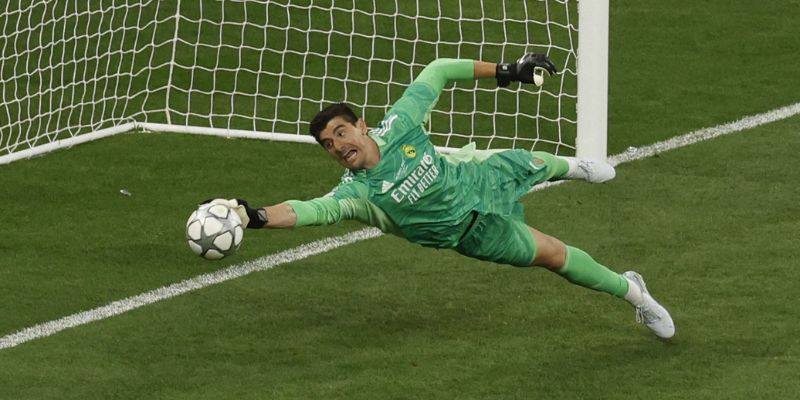 Thibaut Courtois với khả năng bắt bóng xuất sắc