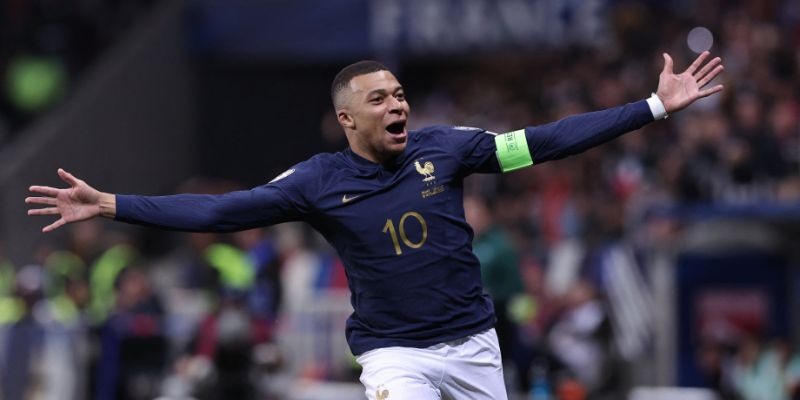 Thông tin cần biết về cầu thủ bóng đá chuyên nghiệp Kylian Mbappe